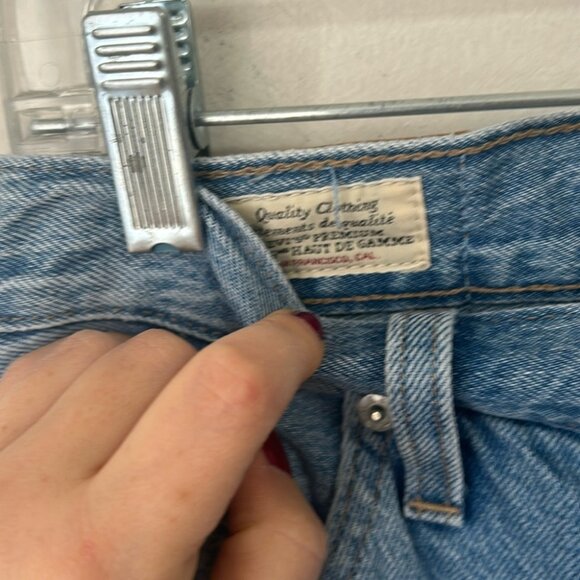 Levis Baggy Dad Women’s Jeans medium blue Wash Size 25 distressed ripped - Picture 4 of 9